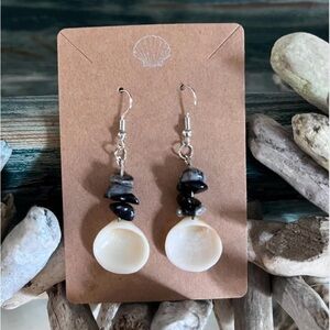 Reversed Shell Elegant Silver and Black Shell Earrings
